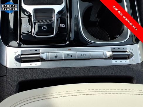 Used 2022 Kia Carnival SX Prestige image 27