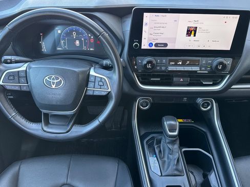 Certified 2025 Toyota Grand Highlander FWD image 17