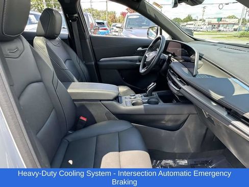 Used 2024 Cadillac XT4 Premium Luxury w/ Active Safety Package AWD/4WD image 20