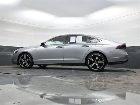 Used 2023 Honda Accord Sport image 30