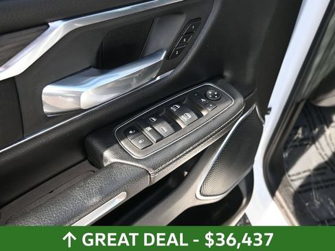 Used 2024 RAM 1500 Laramie AWD/4WD image 18