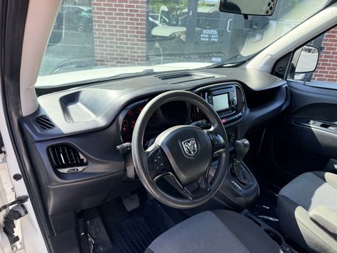 Used 2019 RAM ProMaster City Tradesman FWD image 11