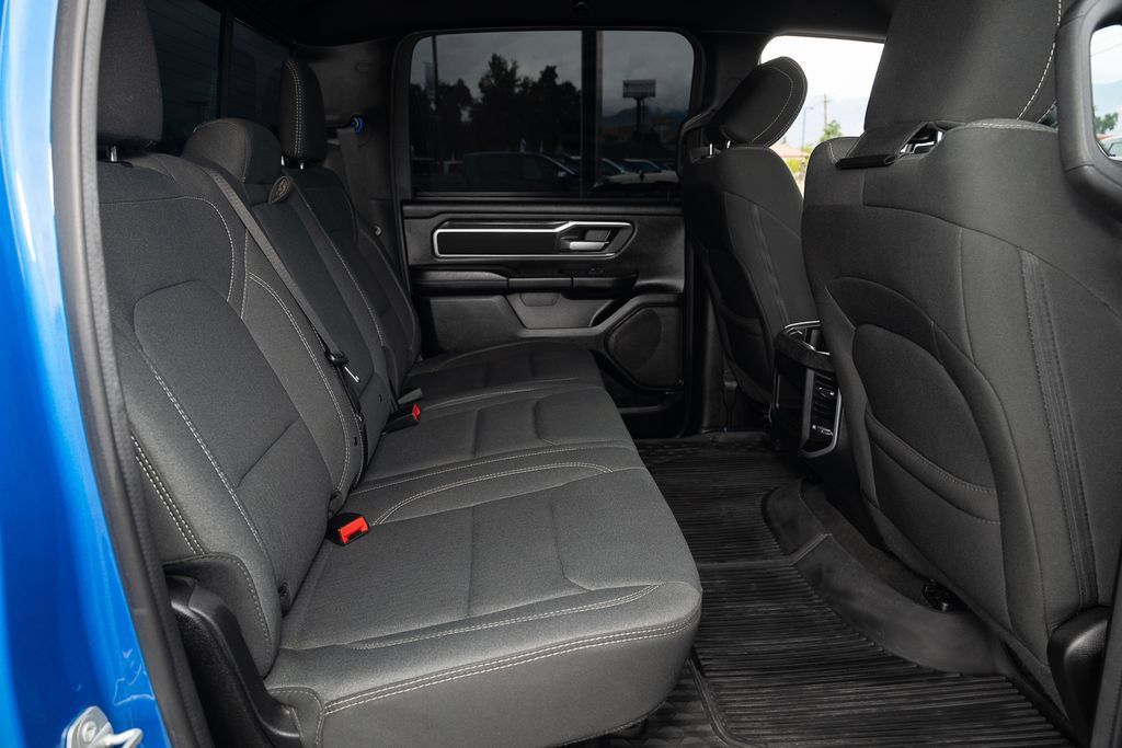 Used 2023 RAM 1500 Big Horn AWD/4WD image 40