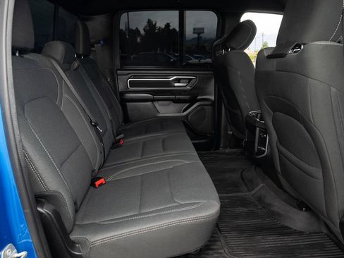 Used 2023 RAM 1500 Big Horn AWD/4WD image 40
