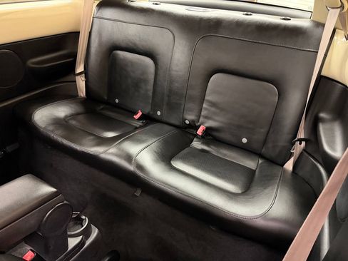 Used 2006 Volkswagen Beetle Coupe w/ Package 1 FWD image 23