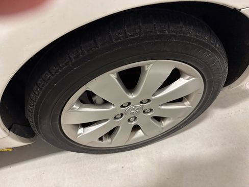 Used 2006 Toyota Avalon XLS image 6