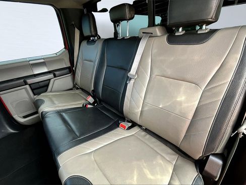 Used 2019 Ford F250 XLT w/ XLT Premium Package image 27