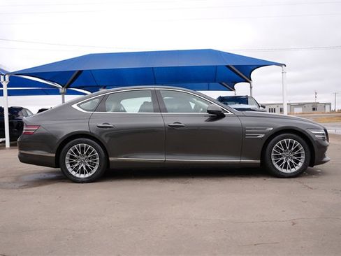 Used 2023 Genesis G80 2.5T image 3