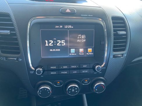Used 2017 Kia Forte S w/ S Premium Package FWD image 34