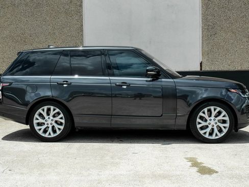 Used 2019 Land Rover Range Rover Supercharged AWD/4WD image 9