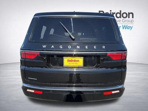 Used 2023 Jeep Wagoneer 4WD image 6