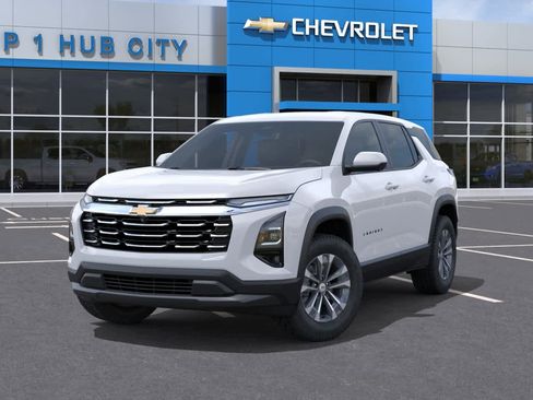 New 2026 Chevrolet Equinox LT w/ Safety and Technology Package FWD image 6