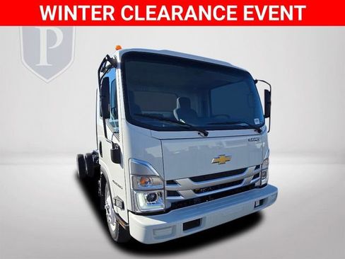 New 2025 Chevrolet Low Cab Forward image 14