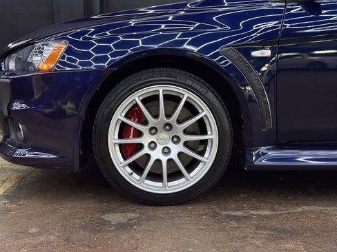 Used 2014 Mitsubishi Lancer Evolution GSR image 4