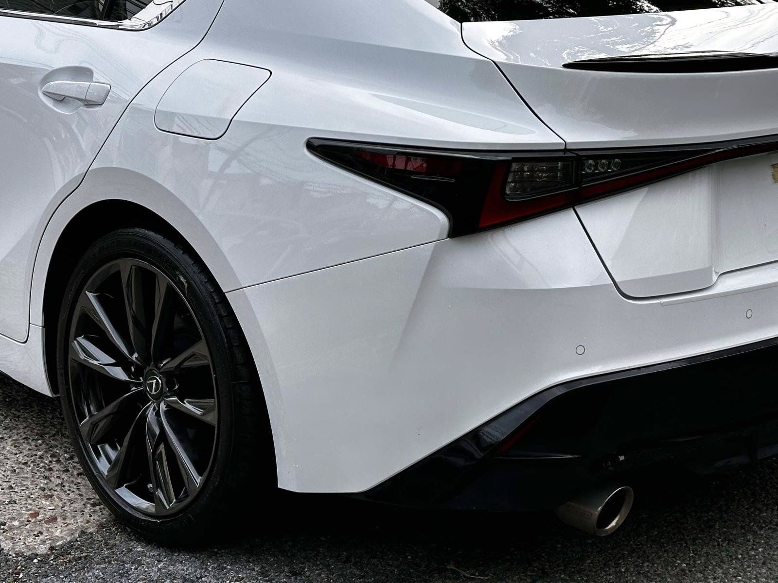 Used 2023 Lexus IS 350 F Sport w/ Memory Package AWD/4WD image 11