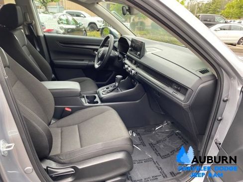 Used 2025 Honda CR-V LX image 12
