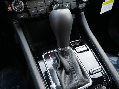 New 2026 Jeep Compass Limited image 20