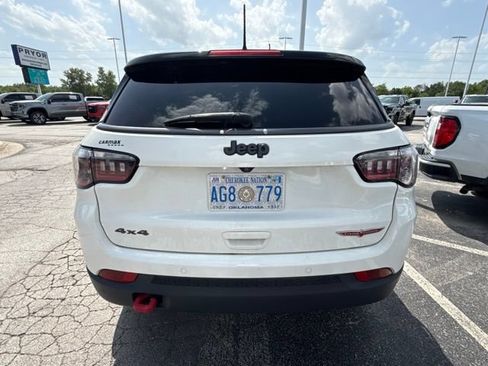 Used 2021 Jeep Compass Trailhawk w/ Sun and Sound Group AWD/4WD image 3