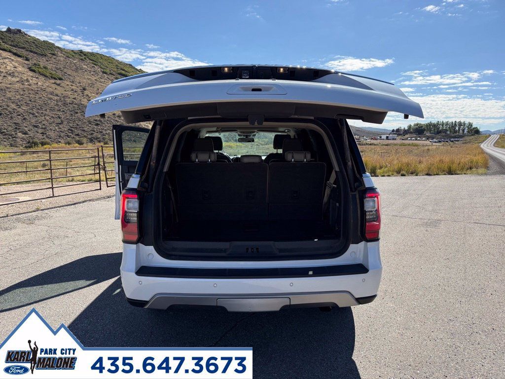 Used 2018 Ford Expedition Limited w/ Equipment Group 302A AWD/4WD image 34