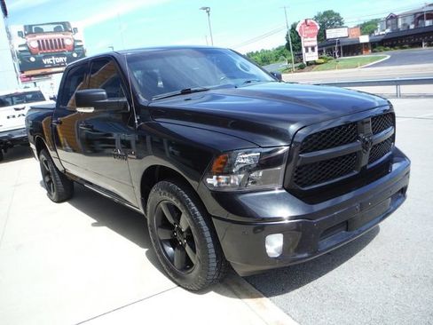 Certified 2018 RAM 1500 Big Horn AWD/4WD image 11