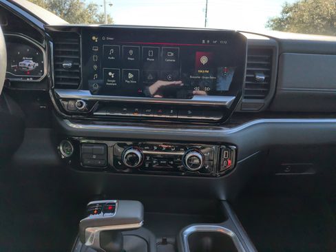 Used 2024 GMC Sierra 1500 Elevation w/ Preferred Package image 29