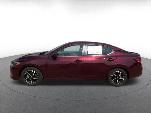 Used 2025 Nissan Sentra SV FWD image 7