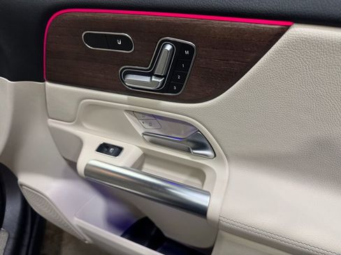 Certified 2023 Mercedes-Benz GLA 250 4MATIC image 22