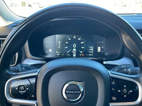 Used 2019 Volvo S60 T6 Momentum w/ Premium Package image 27