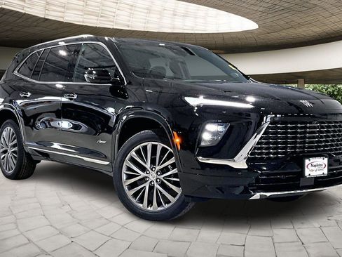 New 2026 Buick Enclave Avenir w/ Super Cruise Package image 2