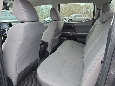 Used 2022 Toyota Tacoma SR5 image 23