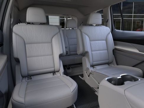 New 2026 Buick Enclave Avenir w/ Super Cruise Package FWD image 17