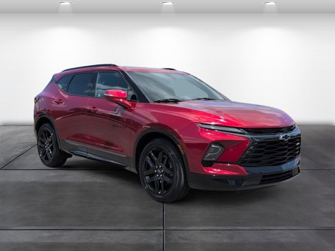 Used 2023 Chevrolet Blazer RS w/ Driver Confidence II Package AWD/4WD image 2