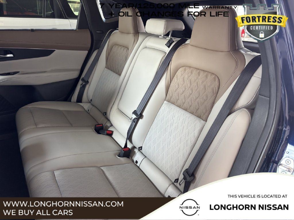 Used 2025 Nissan Murano Platinum w/ Cargo Package AWD/4WD image 28