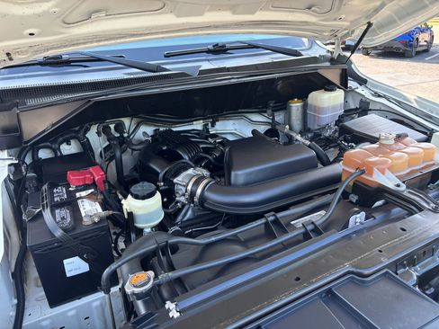 Used 2018 Nissan NV 1500 SV image 36