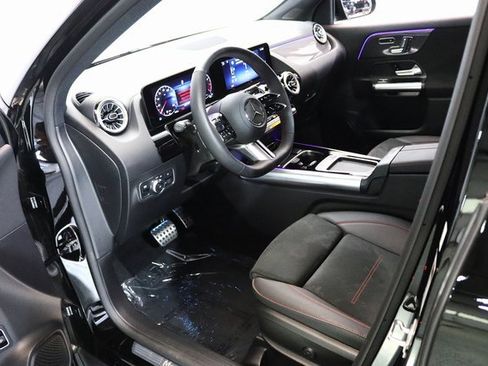 Certified 2025 Mercedes-Benz GLA 250 4MATIC image 20