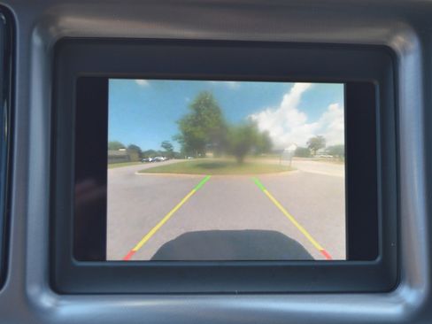 Used 2019 Dodge Challenger SXT image 8