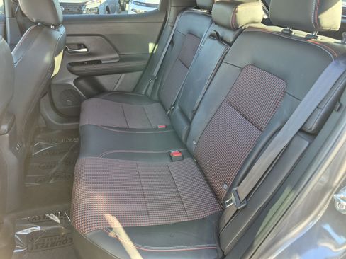 Certified 2025 Nissan Kicks SR FWD image 19