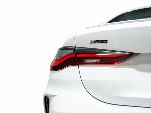 Used 2023 BMW 440i xDrive M440i xDrive w/ Premium Package image 10