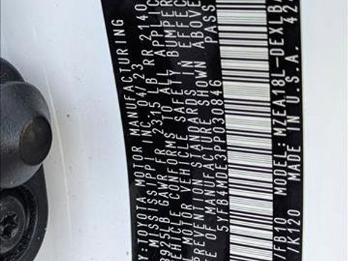 Used 2023 Toyota Corolla LE image 21