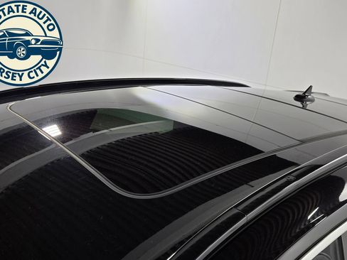Used 2018 Maserati Levante S GranSport AWD/4WD image 10