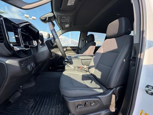 Used 2022 Chevrolet Silverado 1500 LT image 10