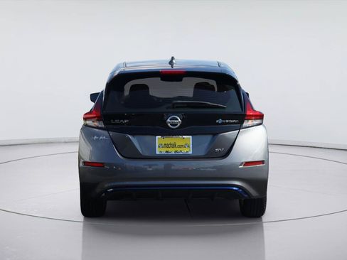 Used 2018 Nissan Leaf SV FWD image 7