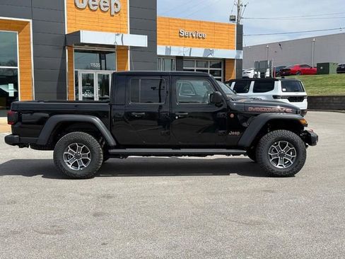 New 2025 Jeep Gladiator Mojave w/ Safety Group AWD/4WD image 2