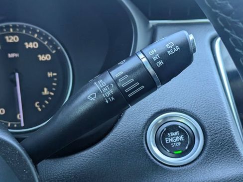 Used 2019 Cadillac XT4 Luxury FWD image 27
