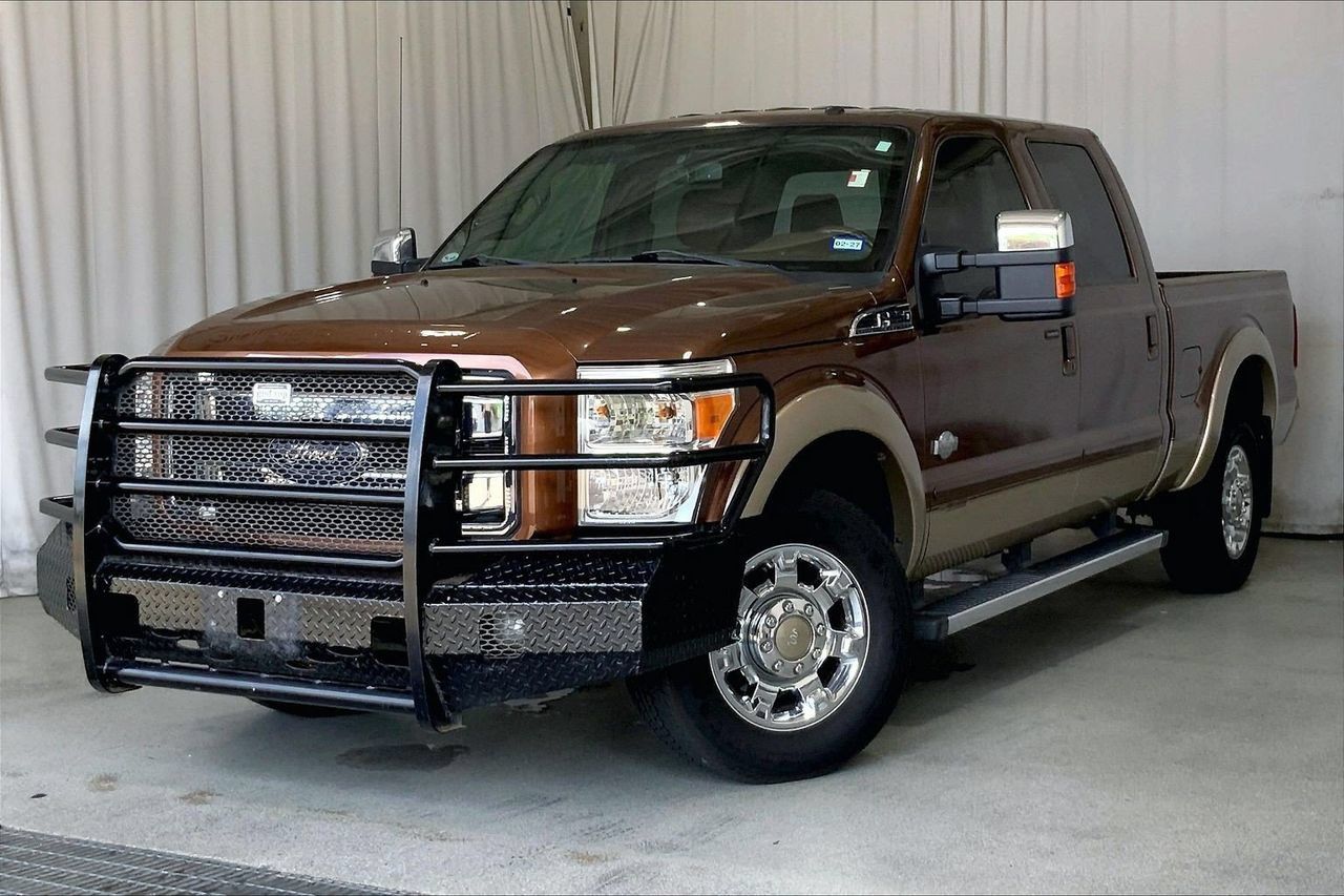 Used 2012 Ford F250 King Ranch w/ King Ranch w/Chrome Pkg RWD image 2