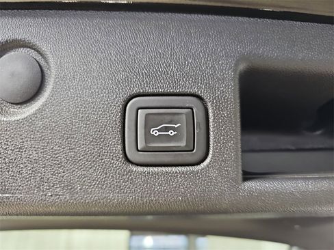 Certified 2024 Chevrolet Equinox LT image 17