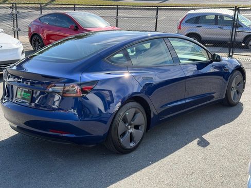 Used 2023 Tesla Model 3 Standard Range image 5
