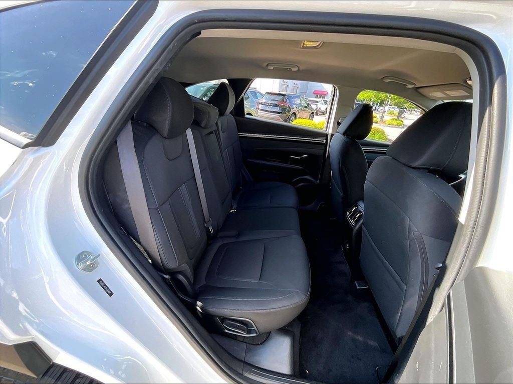 Used 2023 Hyundai Tucson SEL AWD/4WD image 16