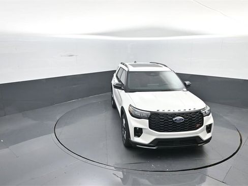 New 2026 Ford Explorer ST w/ Sun And Sound Package image 21