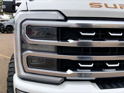 Certified 2024 Ford F250 Platinum w/ Tremor Off-Road Package AWD/4WD image 28